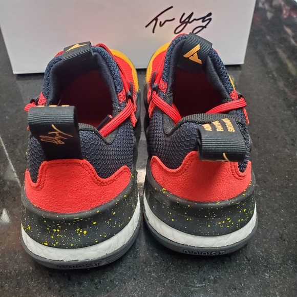 Sz Various Trae Young adidas team colors main image 7